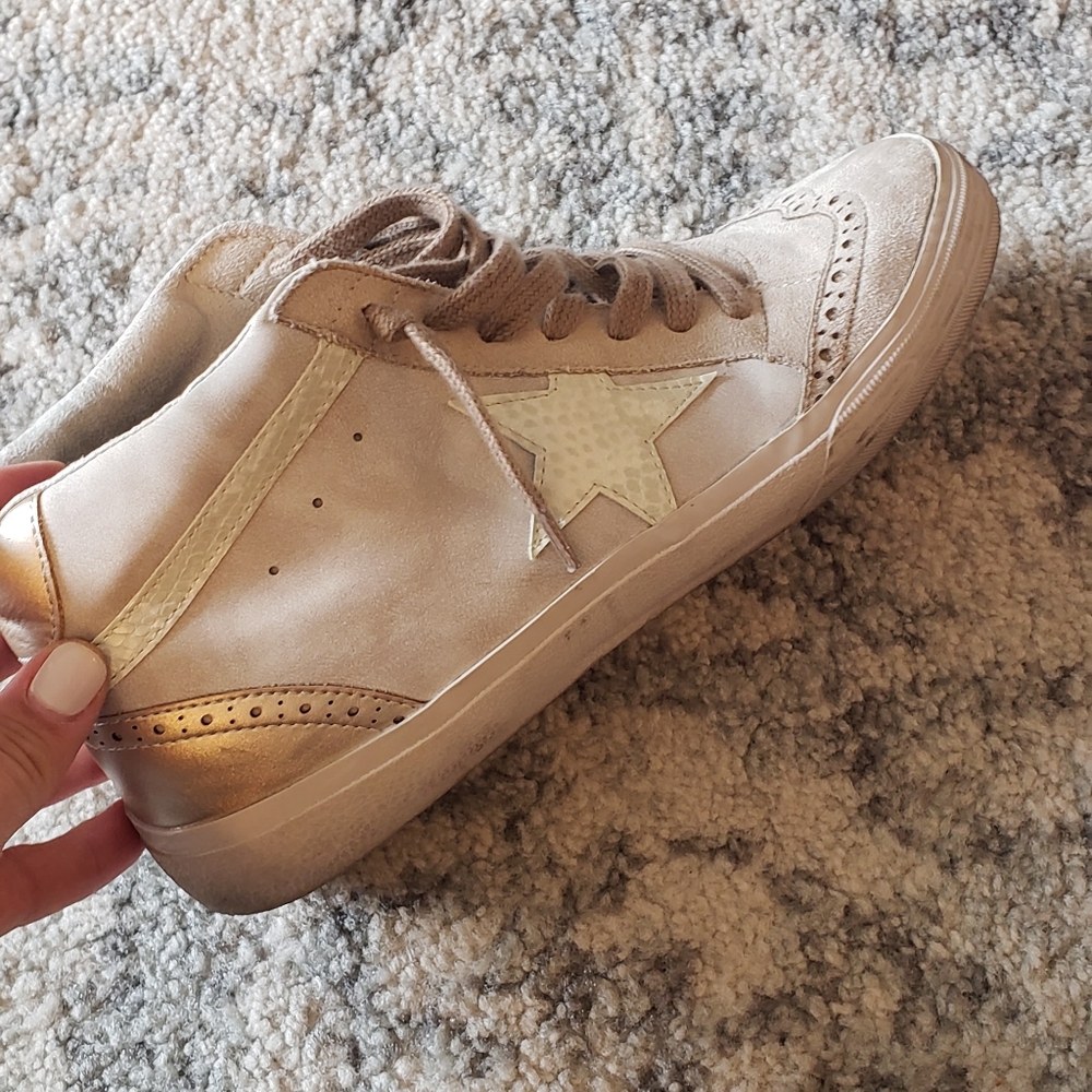 Tan midstar shushop sneakers